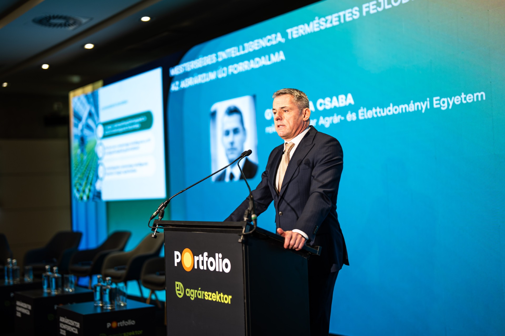 Gyuricza Csaba: A gazdák nem engedhetik meg maguknak, hogy kivárjanak